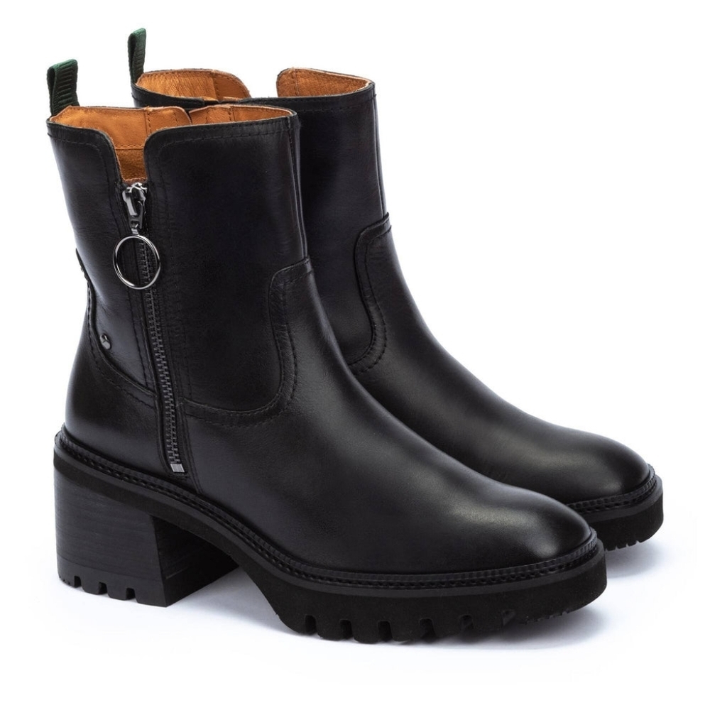 PIKOLINOS Black Leather Ankle Boots with Side Zip
